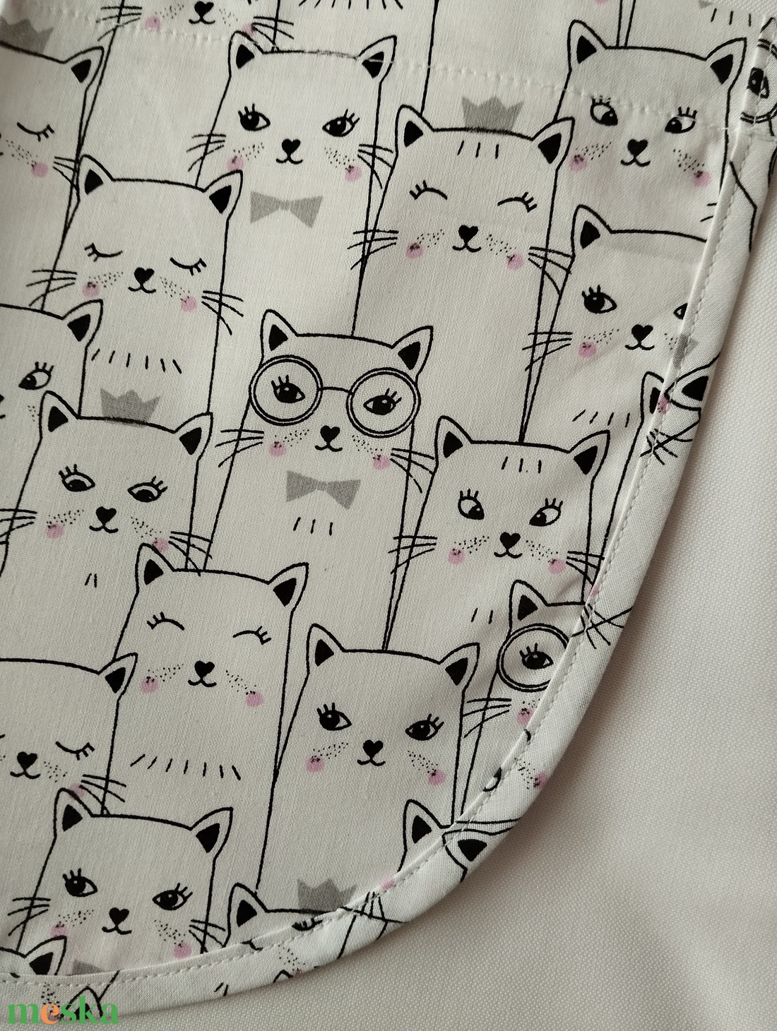 Női fehér lapköpeny, Cica �� mintás zsebbel , ovis , munkaruha  - ruha & divat - női ruha - tunika - Meska.hu