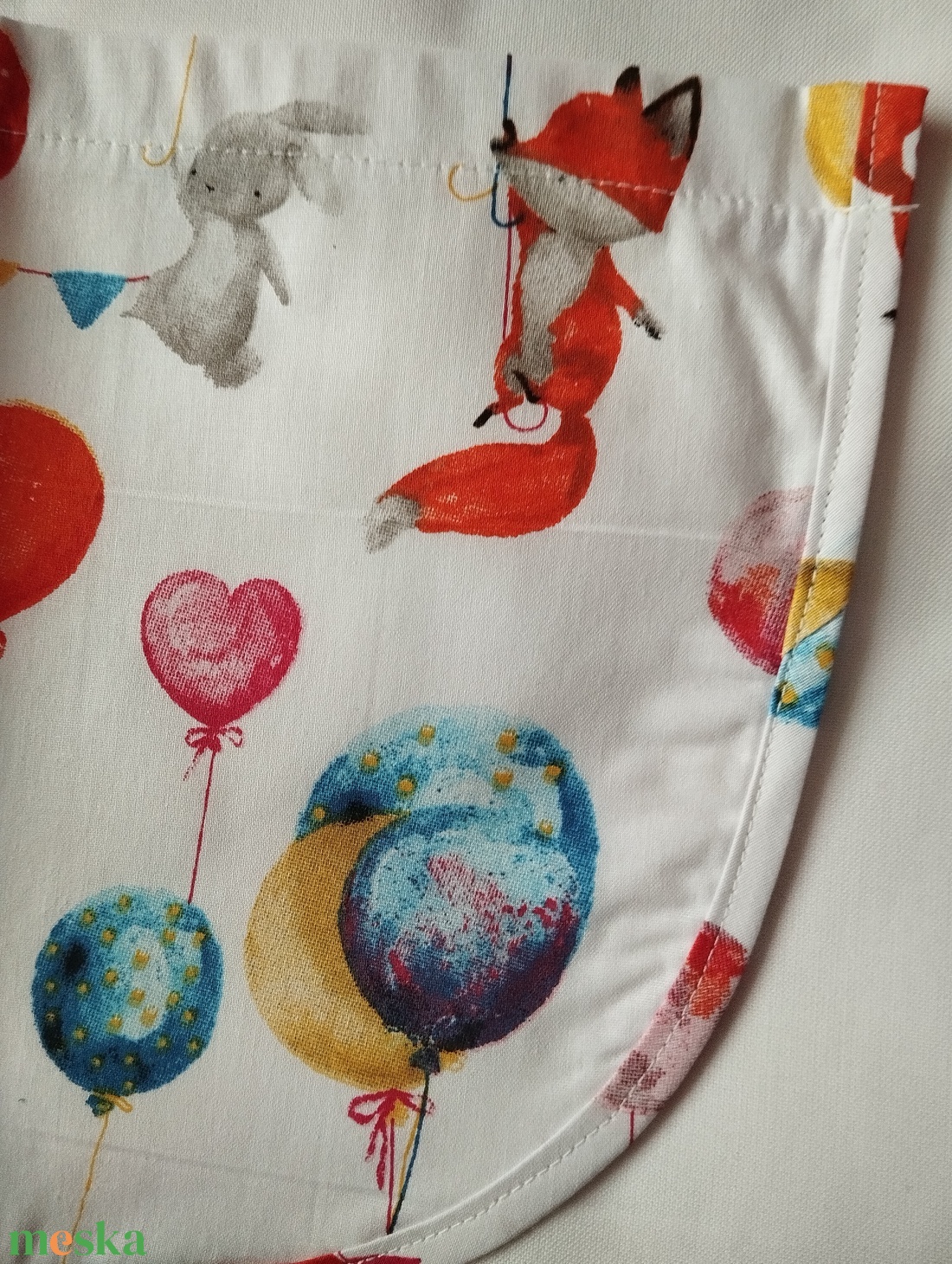 Női fehér lapköpeny, Róka  , Nyuszi ��, Süni  mintás zsebbel , ovis , munkaruha  - ruha & divat - női ruha - tunika - Meska.hu