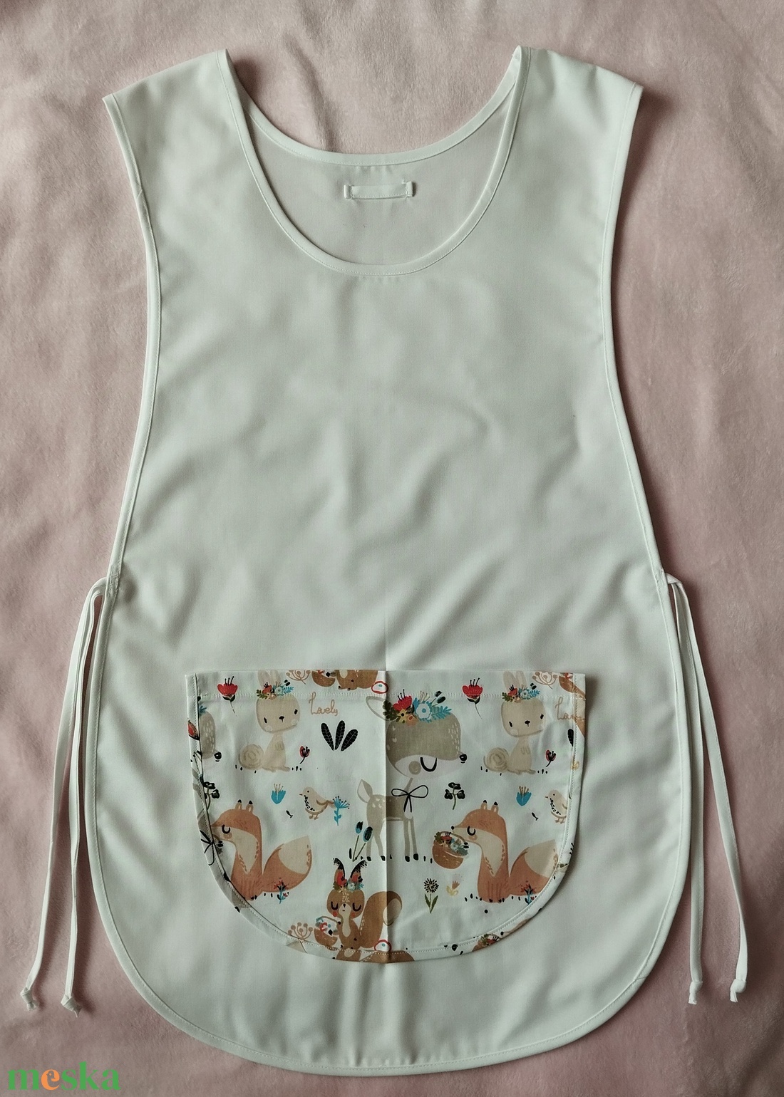 Női fehér lapköpeny, Őz   , Nyuszi ��, Mókus � mintás zsebbel , ovis , munkaruha  - ruha & divat - női ruha - tunika - Meska.hu