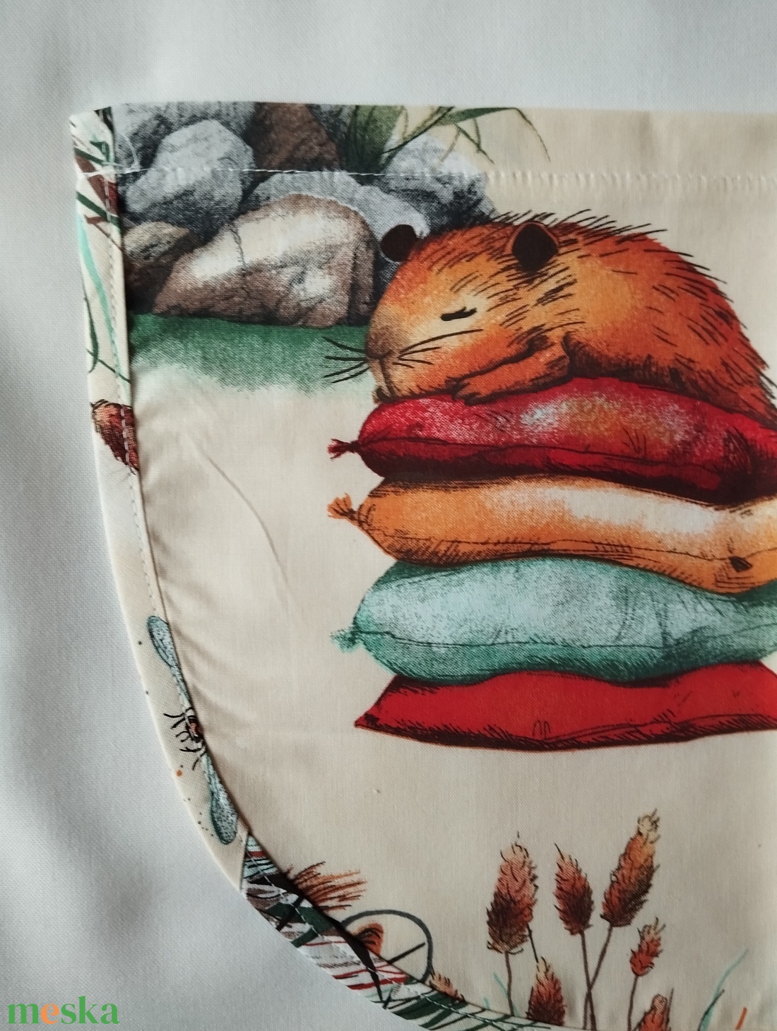 Női fehér lapköpeny, Capibara �mintás zsebbel , ovis , munkaruha  - ruha & divat - női ruha - tunika - Meska.hu