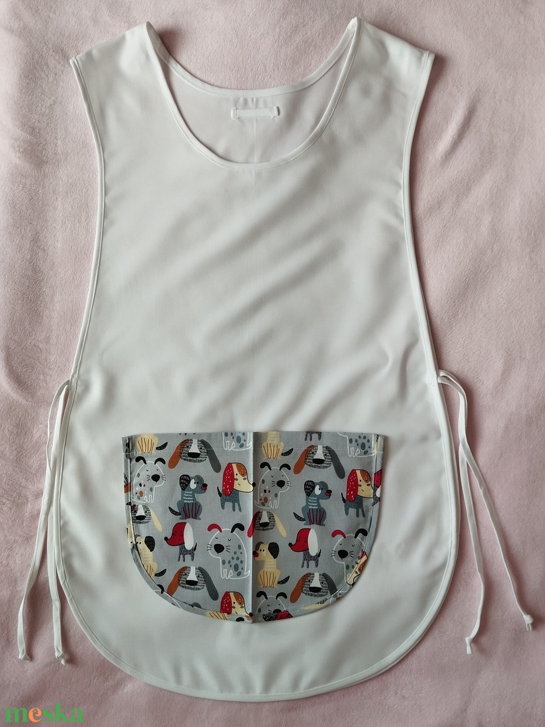 Női fehér lapköpeny, Kutya �� mintás zsebbel , ovis , munkaruha  - ruha & divat - női ruha - tunika - Meska.hu