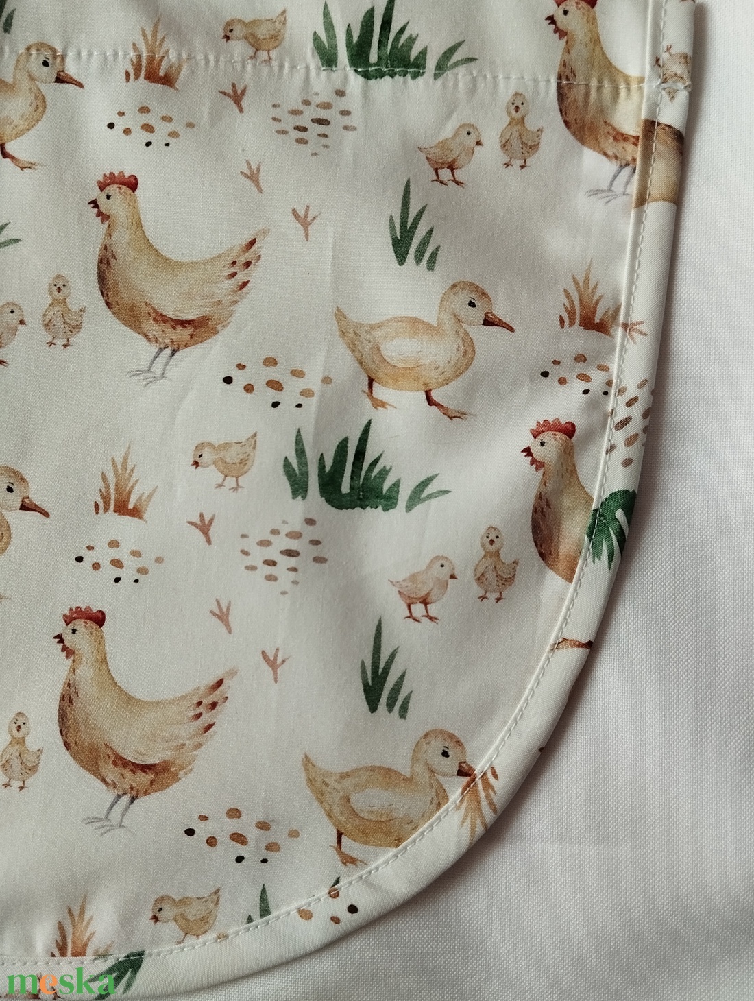 Női fehér lapköpeny, Baromfi �� � mintás zsebbel , ovis , munkaruha  - ruha & divat - női ruha - tunika - Meska.hu