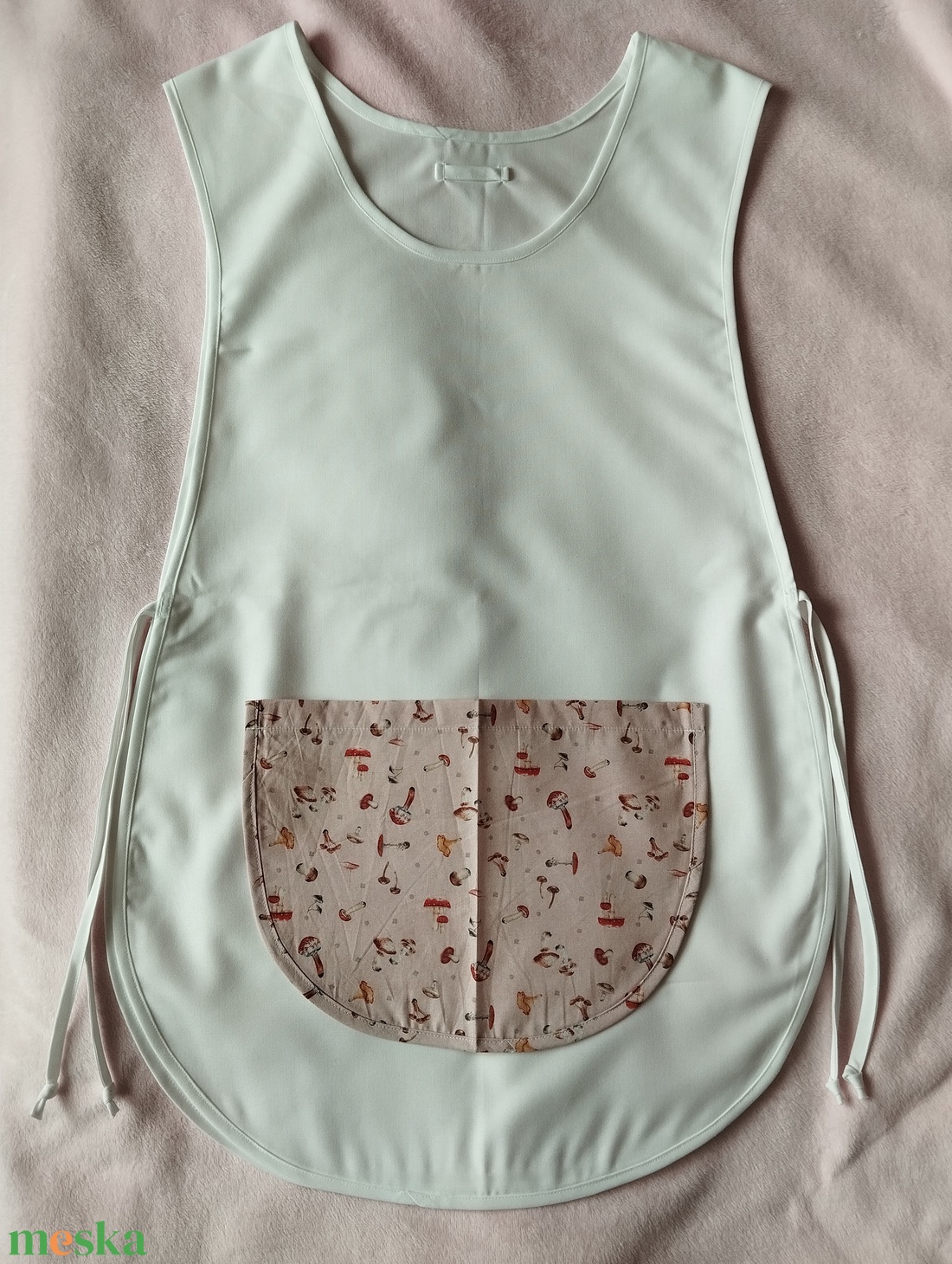 Női fehér lapköpeny, Gomba � mintás zsebbel , ovis , munkaruha  - ruha & divat - női ruha - tunika - Meska.hu