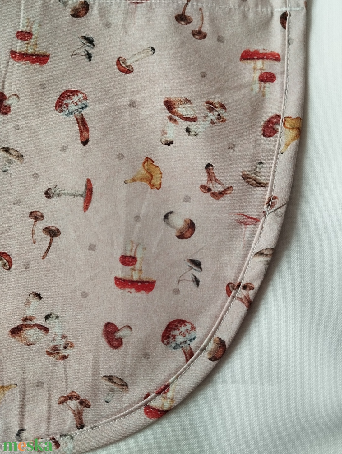 Női fehér lapköpeny, Gomba � mintás zsebbel , ovis , munkaruha  - ruha & divat - női ruha - tunika - Meska.hu