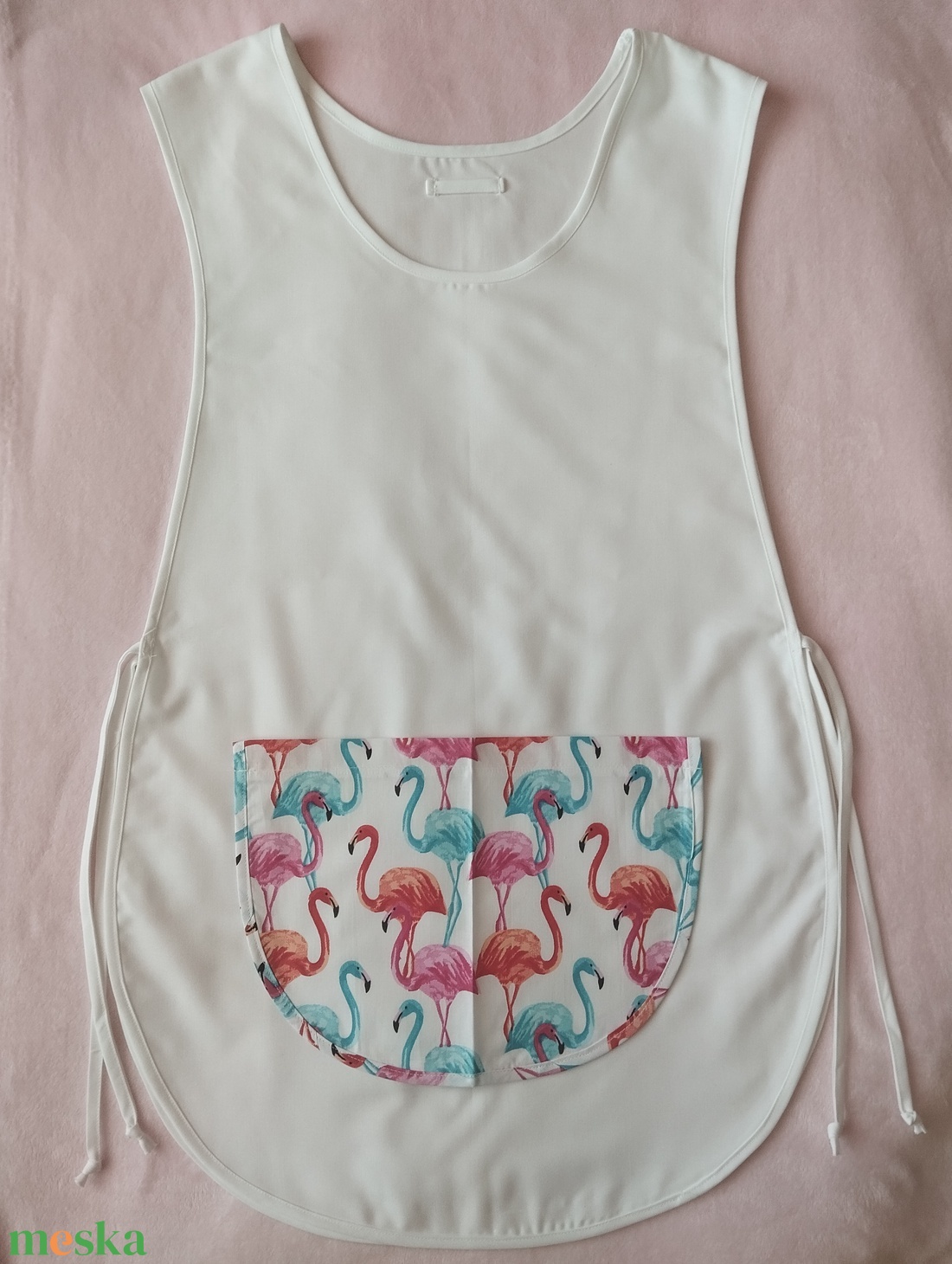 Női fehér lapköpeny, Flamingó � mintás zsebbel , ovis , munkaruha  - ruha & divat - női ruha - tunika - Meska.hu