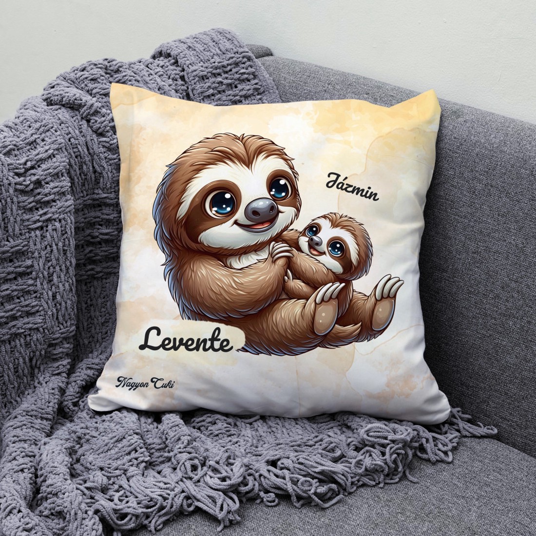 Névvel kérhető - Cuki lajhár Apa és kicsi lajhárja mintás párna - otthon & életmód - lakástextil - párna & párnahuzat - díszpárna (belsővel együtt) - Meska.hu