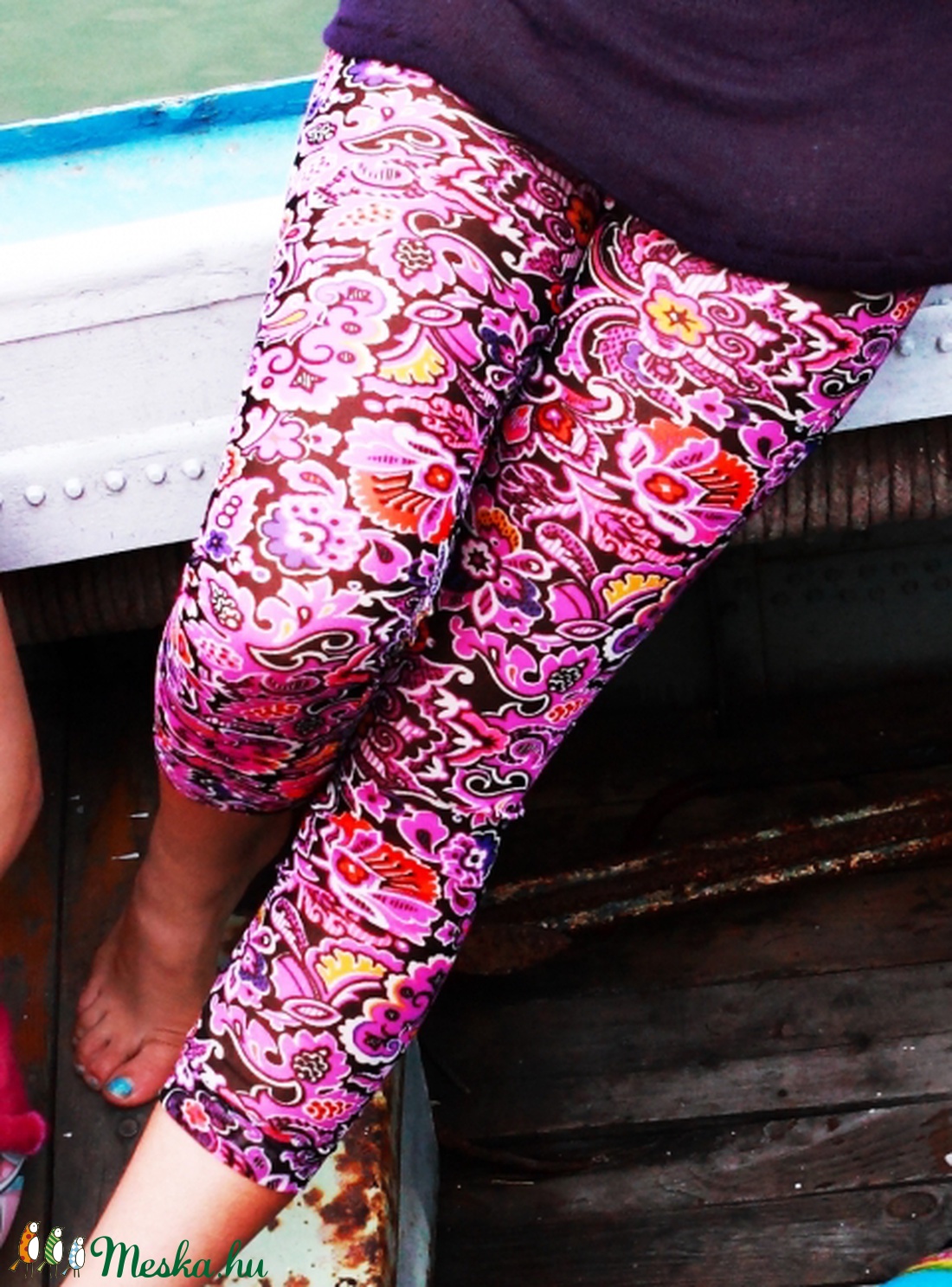 Fekete - lila virágos leggings - - Meska.hu Fekete - lila virágos leggings - - Meska.hu