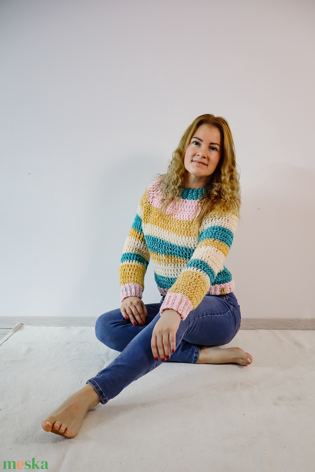 Horgolt színes raglán pulóver - ruha & divat - női ruha - pulóver - Meska.hu