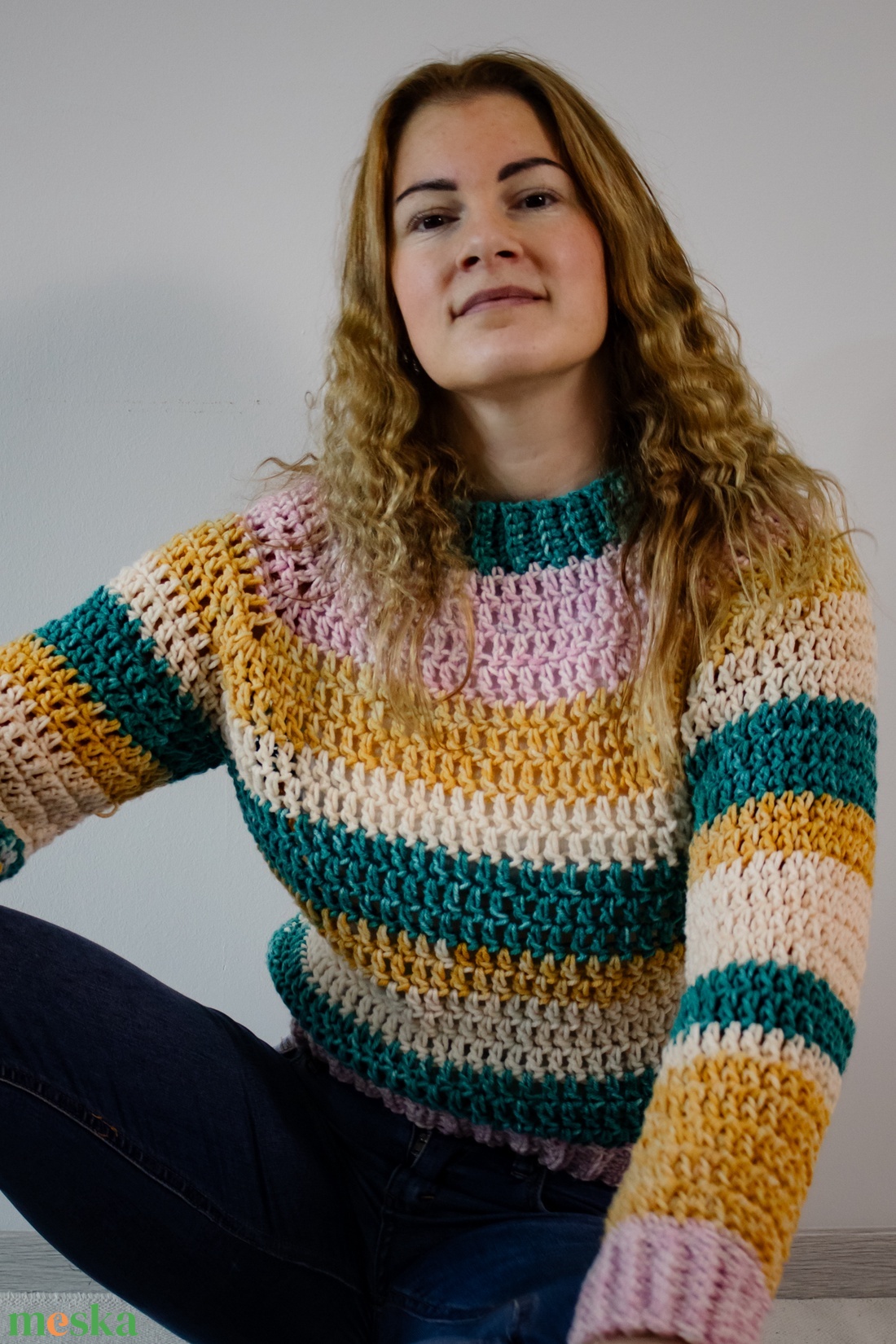 Horgolt színes raglán pulóver - ruha & divat - női ruha - pulóver - Meska.hu