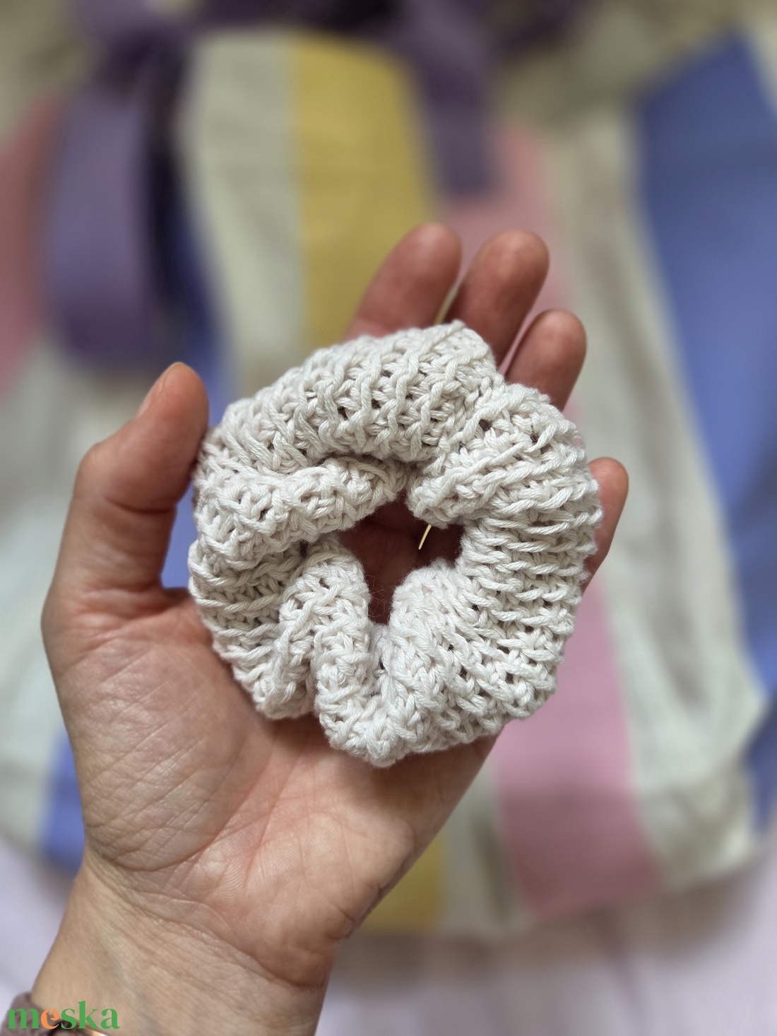 Horgolt scrunchie - horgolt hajgumi - ruha & divat - hajdísz & hajcsat - hajgumi - Meska.hu