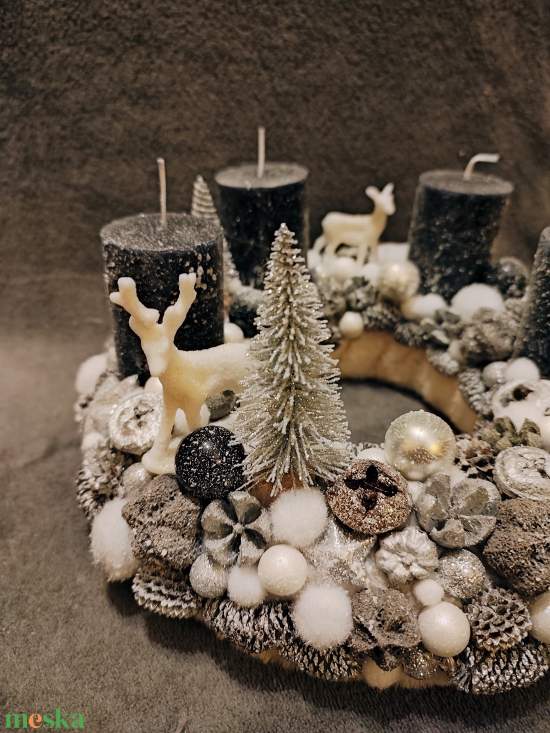 Ezüst- fekete Adventi koszorú  - karácsony - adventi díszek - adventi koszorú - Meska.hu