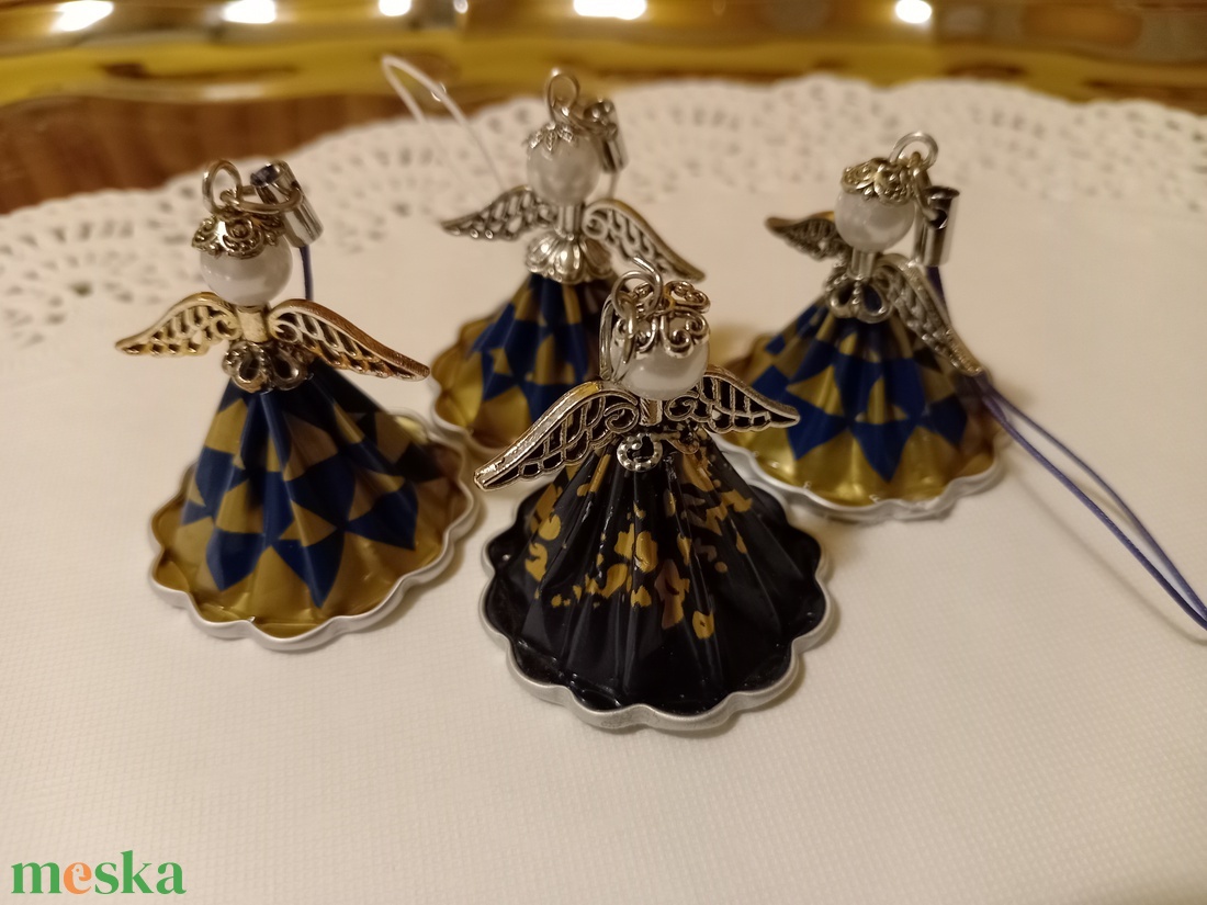 Karácsonyi angyalkák - kávékapszulából  - karácsony - karácsonyi lakásdekoráció - karácsonyi lakásdíszek - Meska.hu