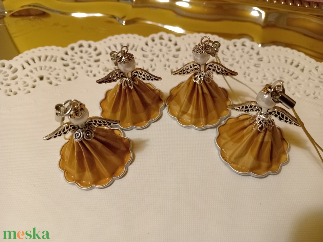 Karácsonyi angyalkák - kávékapszulából  - karácsony - karácsonyi lakásdekoráció - karácsonyi lakásdíszek - Meska.hu