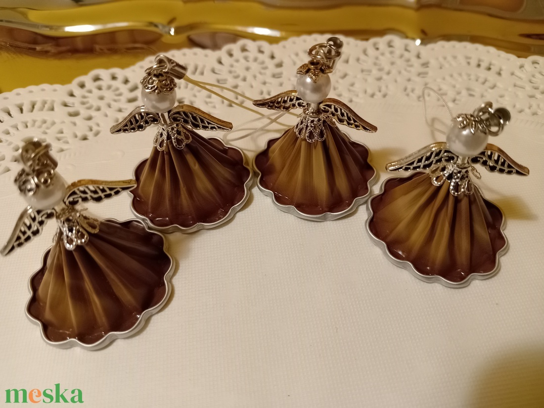 Karácsonyi angyalkák - kávékapszulából  - karácsony - karácsonyi lakásdekoráció - karácsonyi lakásdíszek - Meska.hu