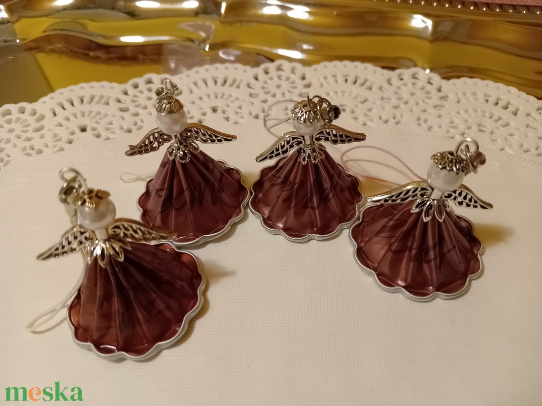 Karácsonyi angyalkák - kávékapszulából  - karácsony - karácsonyi lakásdekoráció - karácsonyi lakásdíszek - Meska.hu