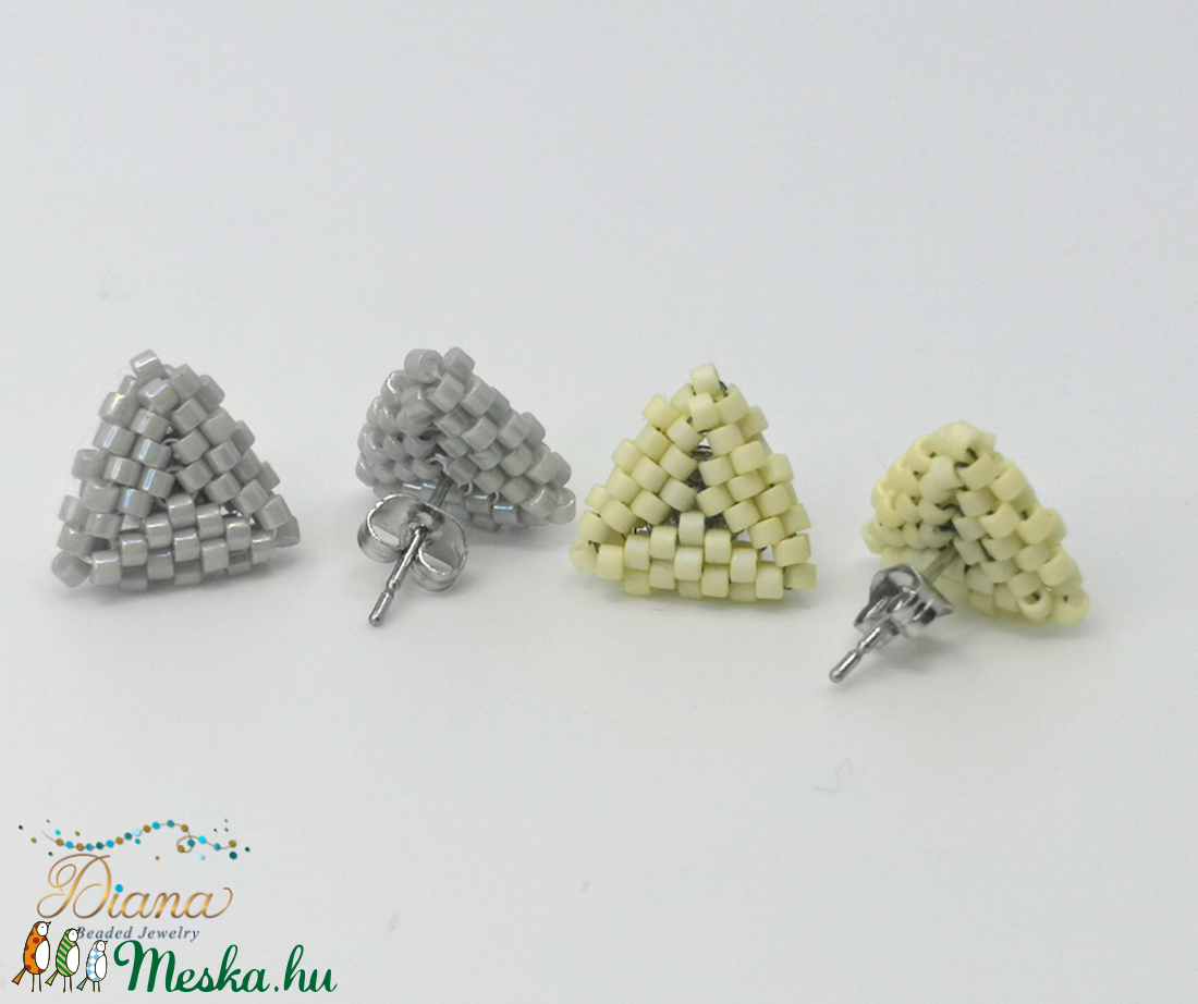 Ear candy fülbevaló szett - Szürke és sárga - ékszer - fülbevaló - pötty fülbevaló - Meska.hu Ear candy fülbevaló szett - Szürke és sárga - ékszer - fülbevaló - pötty fülbevaló - Meska.hu