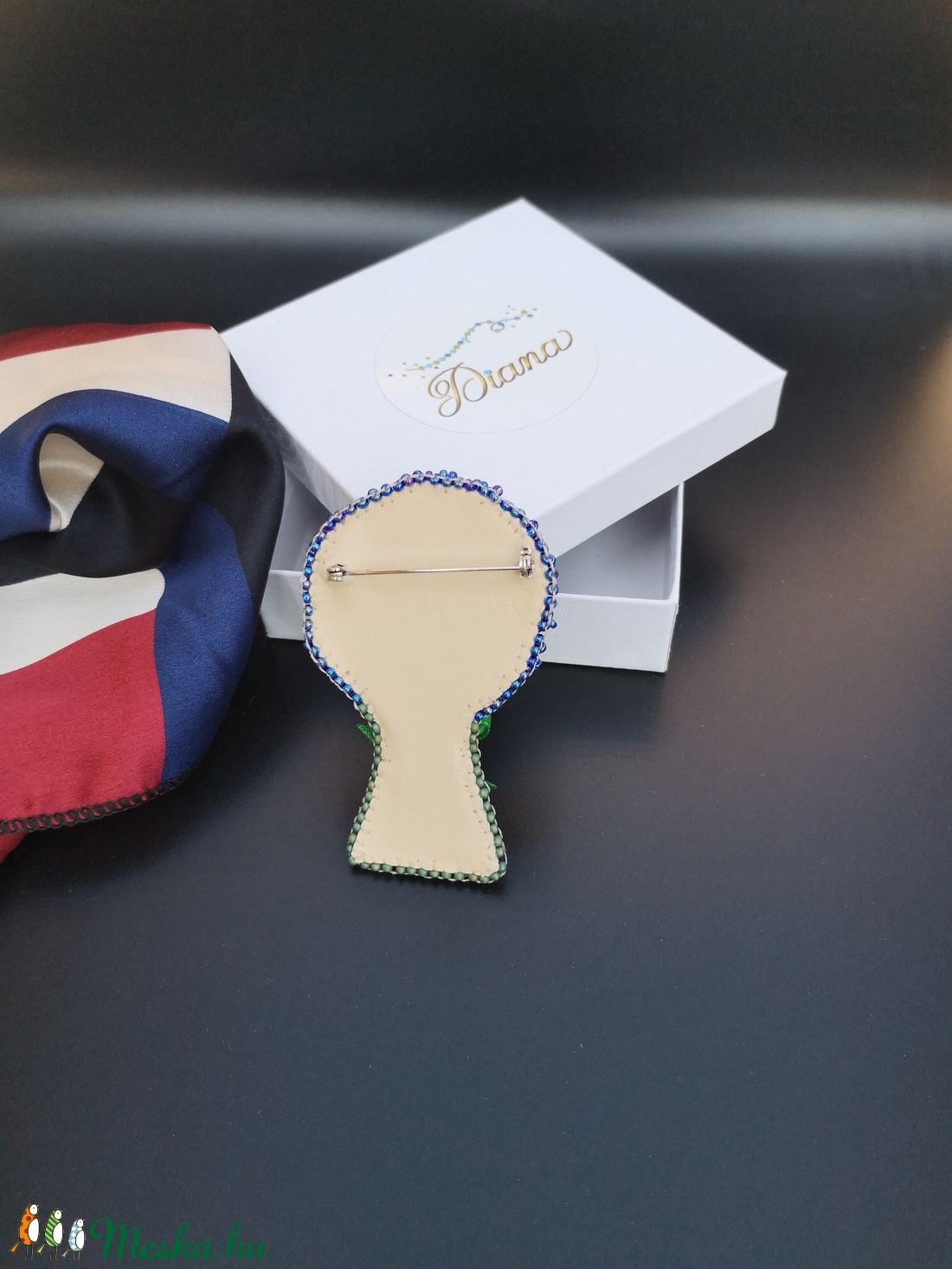 Viágcsokor - Bross - ékszer - kitűző és bross - kitűző - Meska.hu Viágcsokor - Bross - ékszer - kitűző és bross - kitűző - Meska.hu