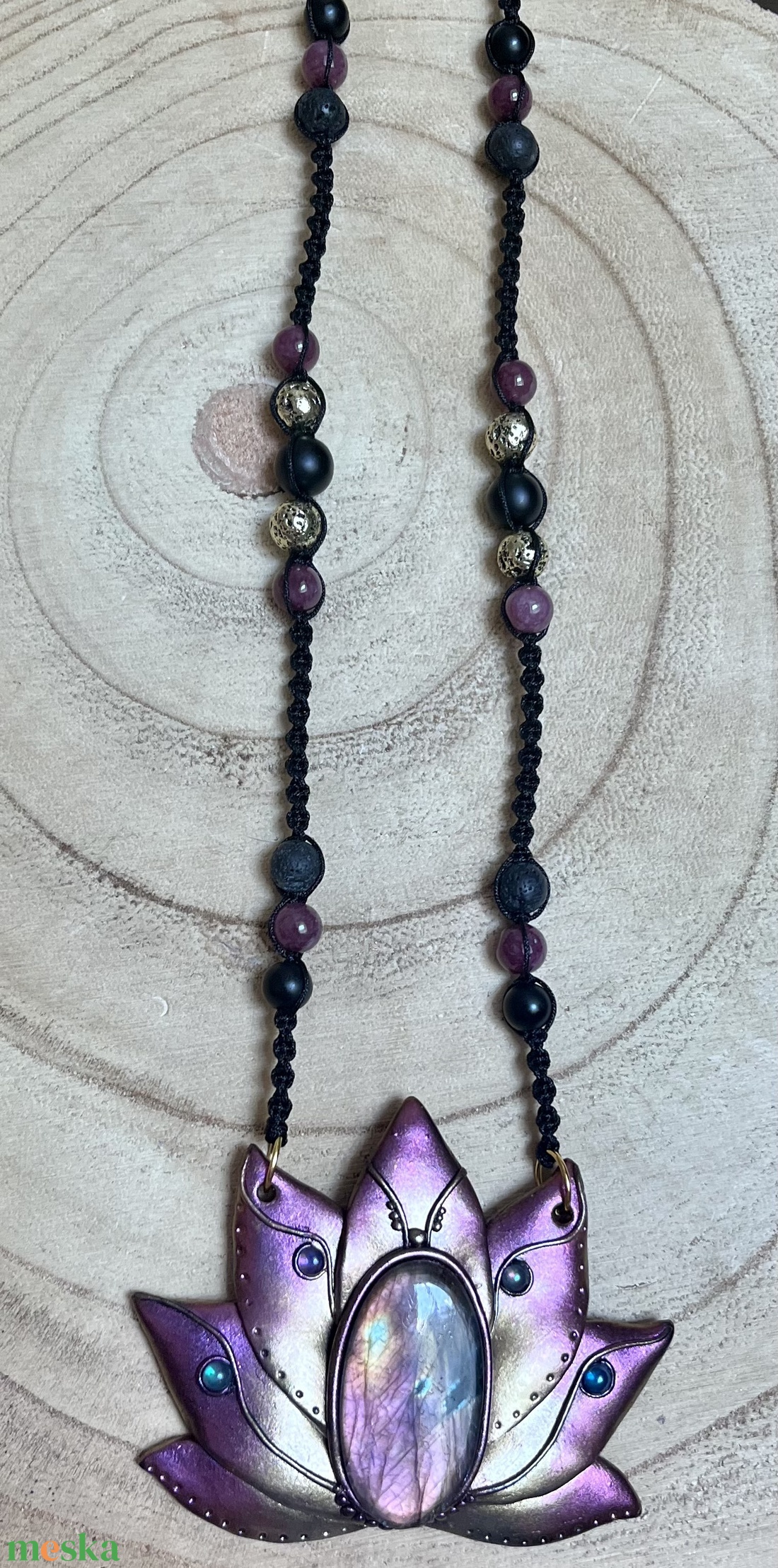 Labradorit lótusz amulett - ékszer - nyaklánc - medálos nyaklánc - Meska.hu