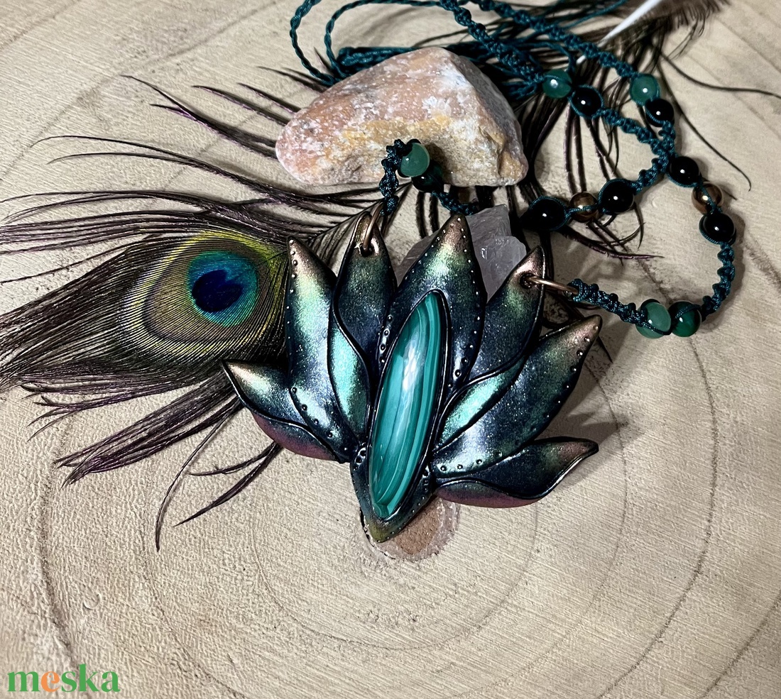 Malachit lótusz nyaklánc  - ékszer - nyaklánc - medálos nyaklánc - Meska.hu