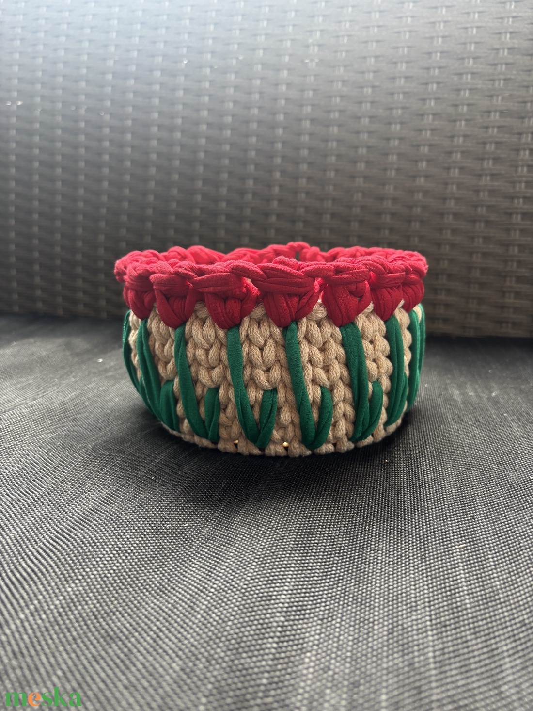 Horgolt tulipános kosár - diy (csináld magad) - szabásminta, útmutató - horgolási minta - Meska.hu Horgolt tulipános kosár - diy (csináld magad) - szabásminta, útmutató - horgolási minta - Meska.hu