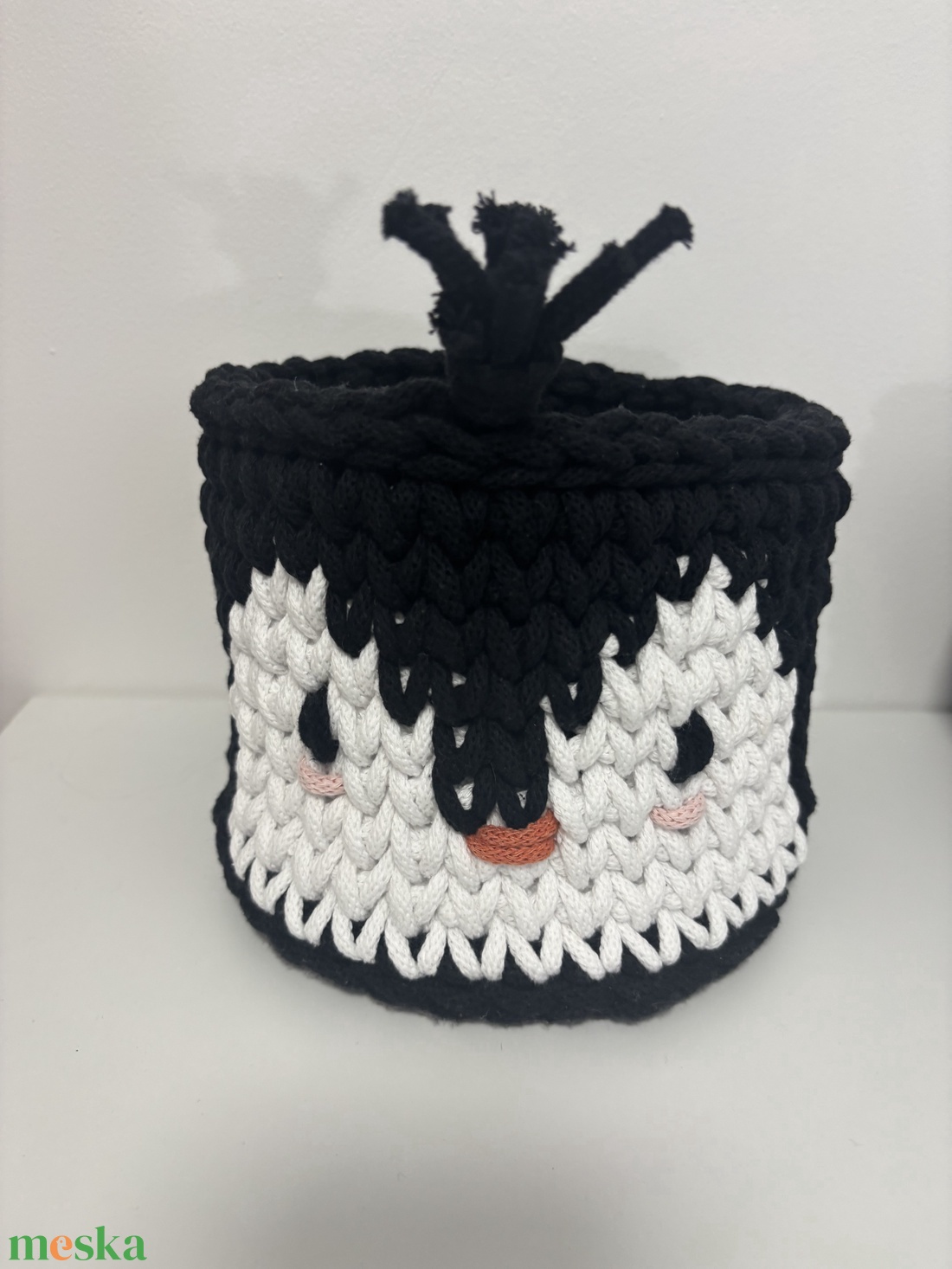 Horgolt pingvin tároló -  - Meska.hu