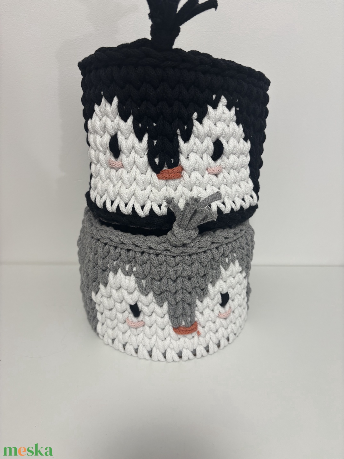 Horgolt pingvin tároló -  - Meska.hu