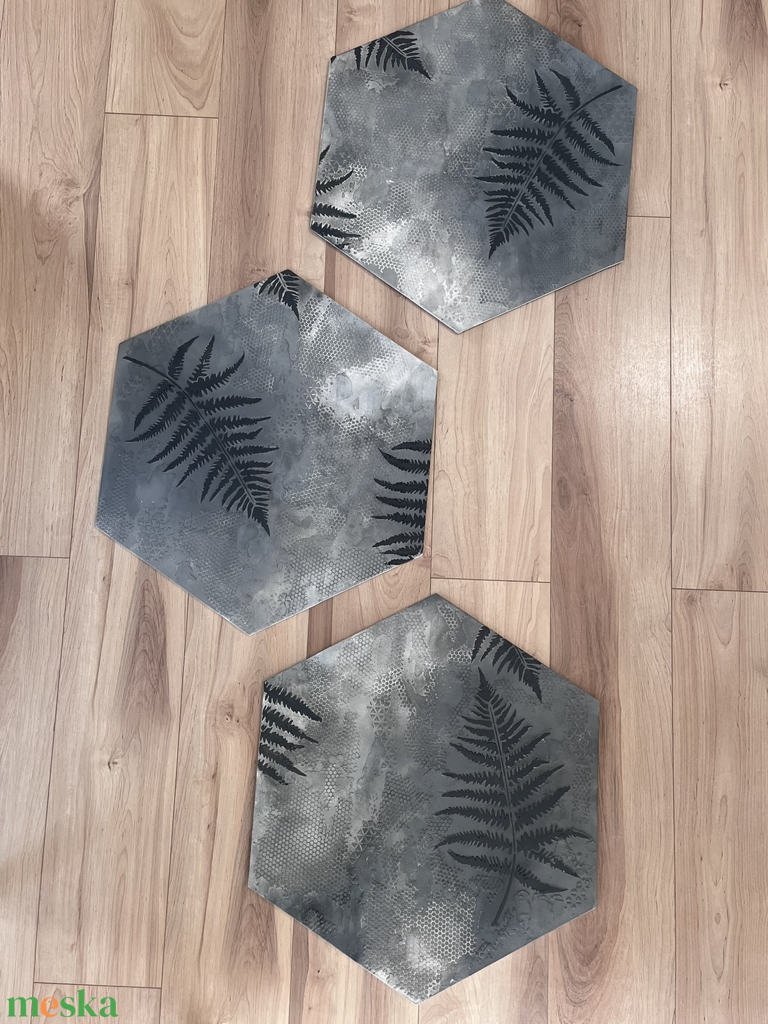 Modern betonhatású hexagon falpanel szett - művészet - festmény - festmény vegyes technika - Meska.hu