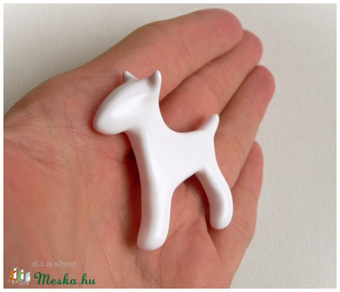Bullterrier, fehér kutya - kitűző -  - Meska.hu