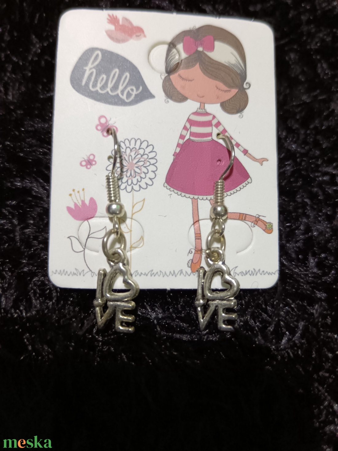 Love feliratos fülbevaló  - ékszer - fülbevaló - lógó fülbevaló - Meska.hu