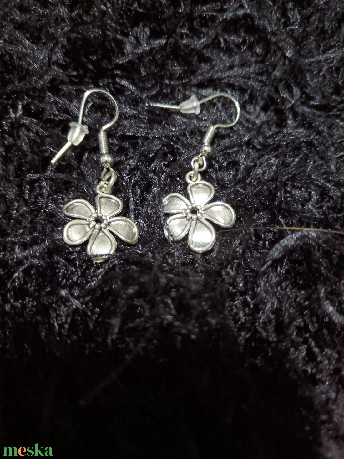 Virág fülbevaló  - ékszer - fülbevaló - lógó fülbevaló - Meska.hu