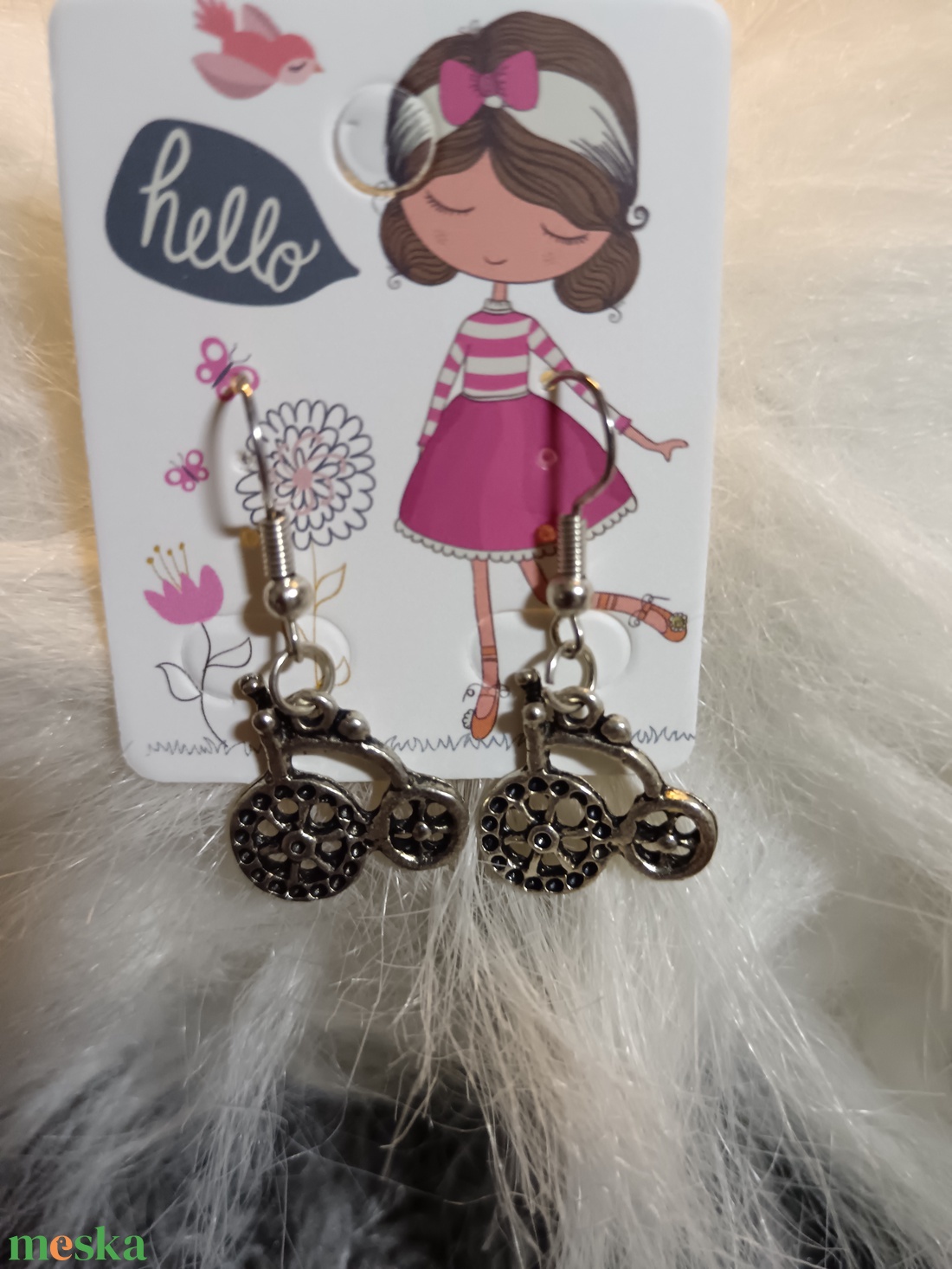 Nagy első kerekű bicikli fülbevaló � retró hangulat és vidám stílus - ékszer - fülbevaló - lógó fülbevaló - Meska.hu