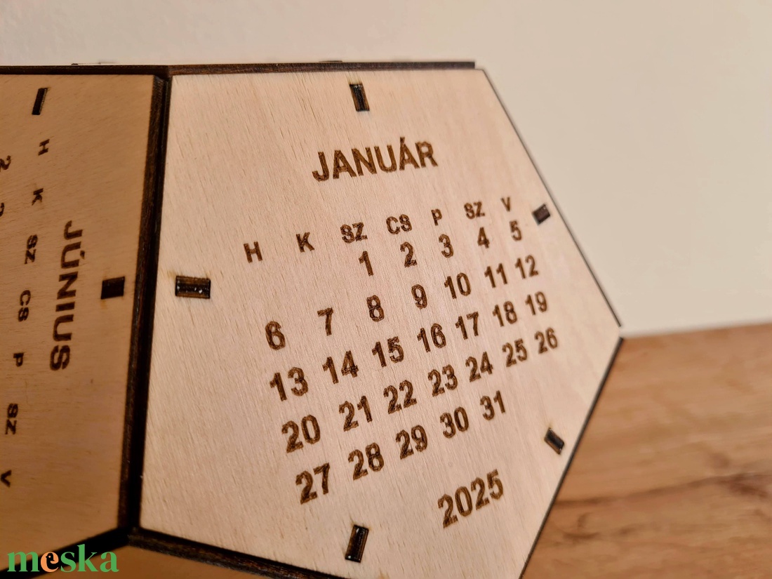12 oldalú 3D naptár 2025 - otthon & életmód - dekoráció - fali és függő dekoráció - falinaptár & öröknaptár - Meska.hu