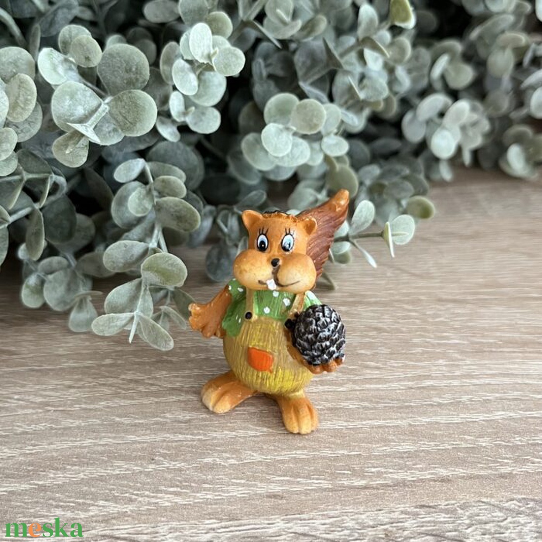 Kis mókus - kellékek & szerszámok - dekorációs kellékek - figurák - Meska.hu