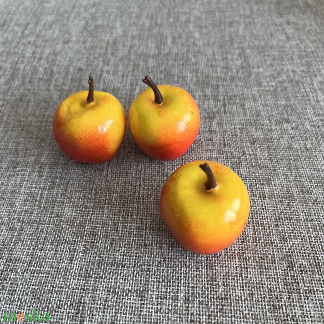 Sárga- piros hab alma - kellékek & szerszámok - dekorációs kellékek - termések, terméscsomagok - Meska.hu