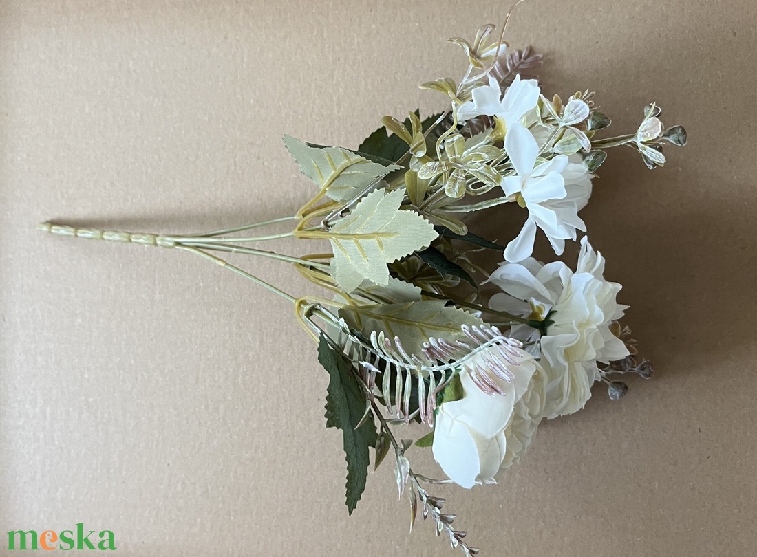 Bazsarózsa, dália csokor fehér - otthon & életmód - dekoráció - virágdekoráció - virágok - virágcsokor - Meska.hu