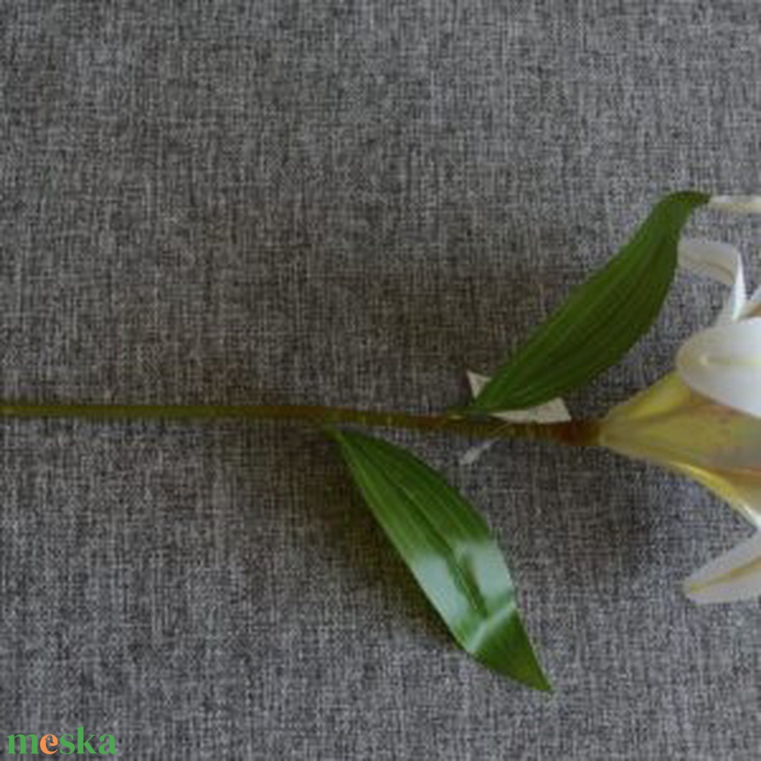 Fehér liliom - otthon & életmód - dekoráció - virágdekoráció - virágok - szálas virág - Meska.hu