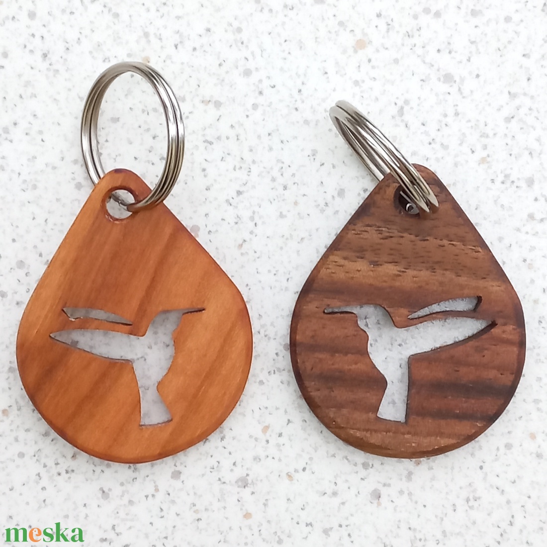Kolibri mintájú fa kulcstartó, ajándék madárbarátoknak - táska & tok - kulcstartó & táskadísz - kulcstartó - Meska.hu Kolibri mintájú fa kulcstartó, ajándék madárbarátoknak - táska & tok - kulcstartó & táskadísz - kulcstartó - Meska.hu