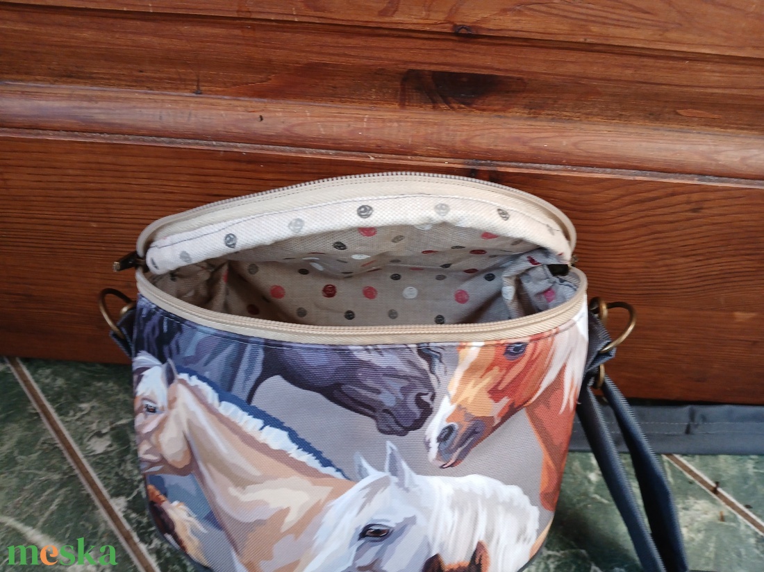 Lovas válltáska - táska & tok - kézitáska & válltáska - válltáska - Meska.hu