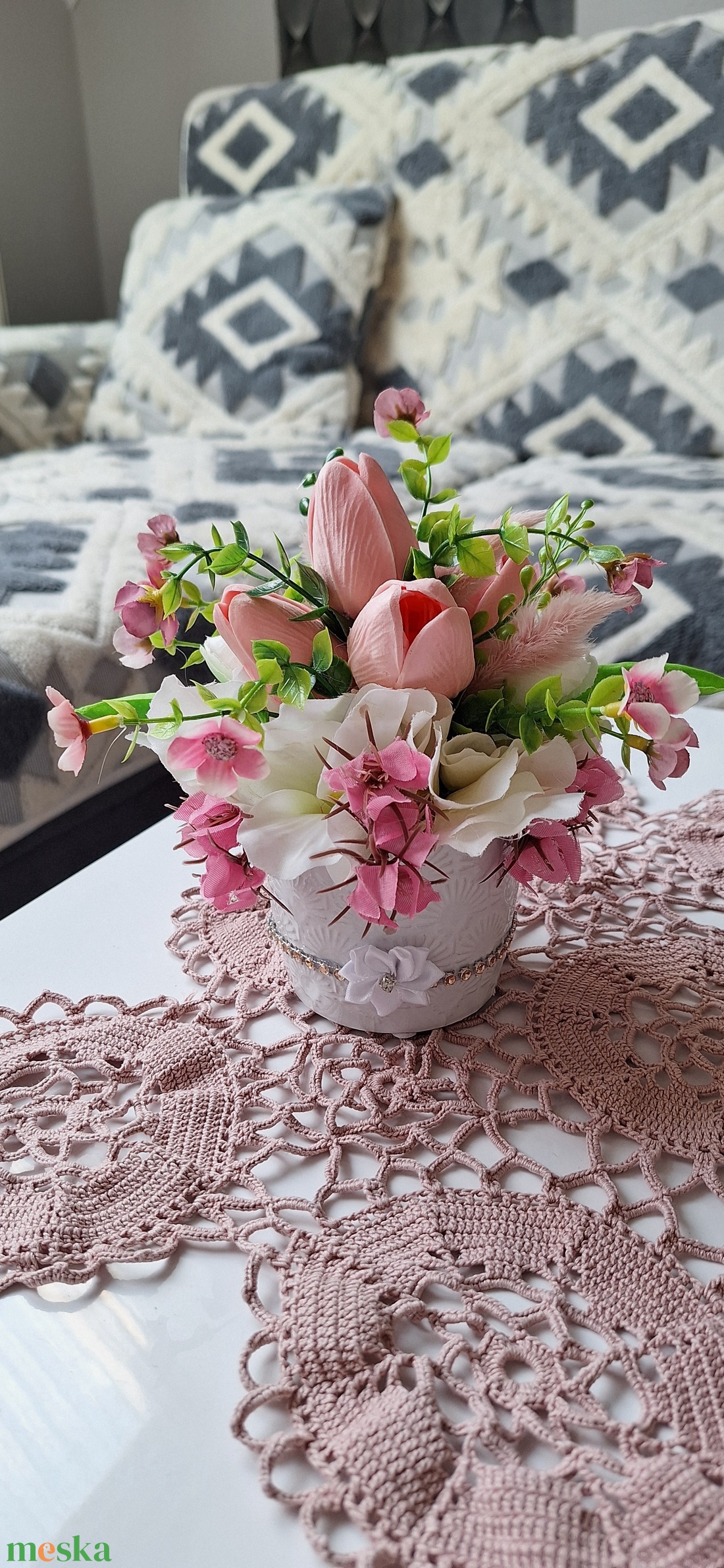 Romantikus tulipános virágdísz � Egyedi anyáknapi meglepetés(20cm magas) - otthon & életmód - dekoráció - asztal és polc dekoráció - asztaldísz - Meska.hu