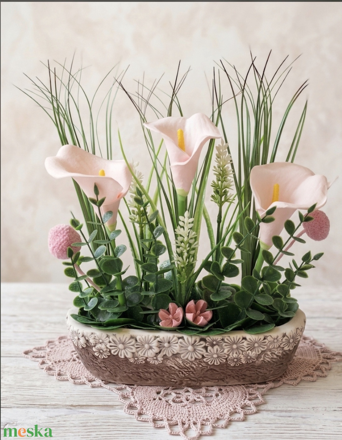 Rózsaszín kála- őszi asztaldísz kézműves kaspóban (20cm magas,25cm széles) - otthon & életmód - dekoráció - asztal és polc dekoráció - asztaldísz - Meska.hu