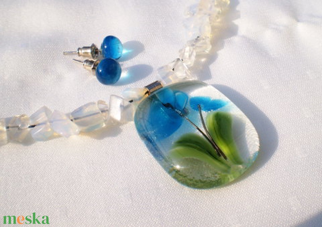 kéknefelejcs üvegékszer szett, ajándék nőknek névnapra, születésnapra. -  - Meska.hu