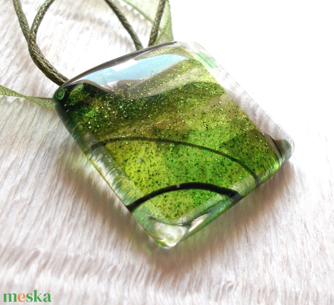 Tündérek erdeje  üvegékszer , ajándék nőknek névnapra, születésnapra. - ékszer - ékszerszett - Meska.hu