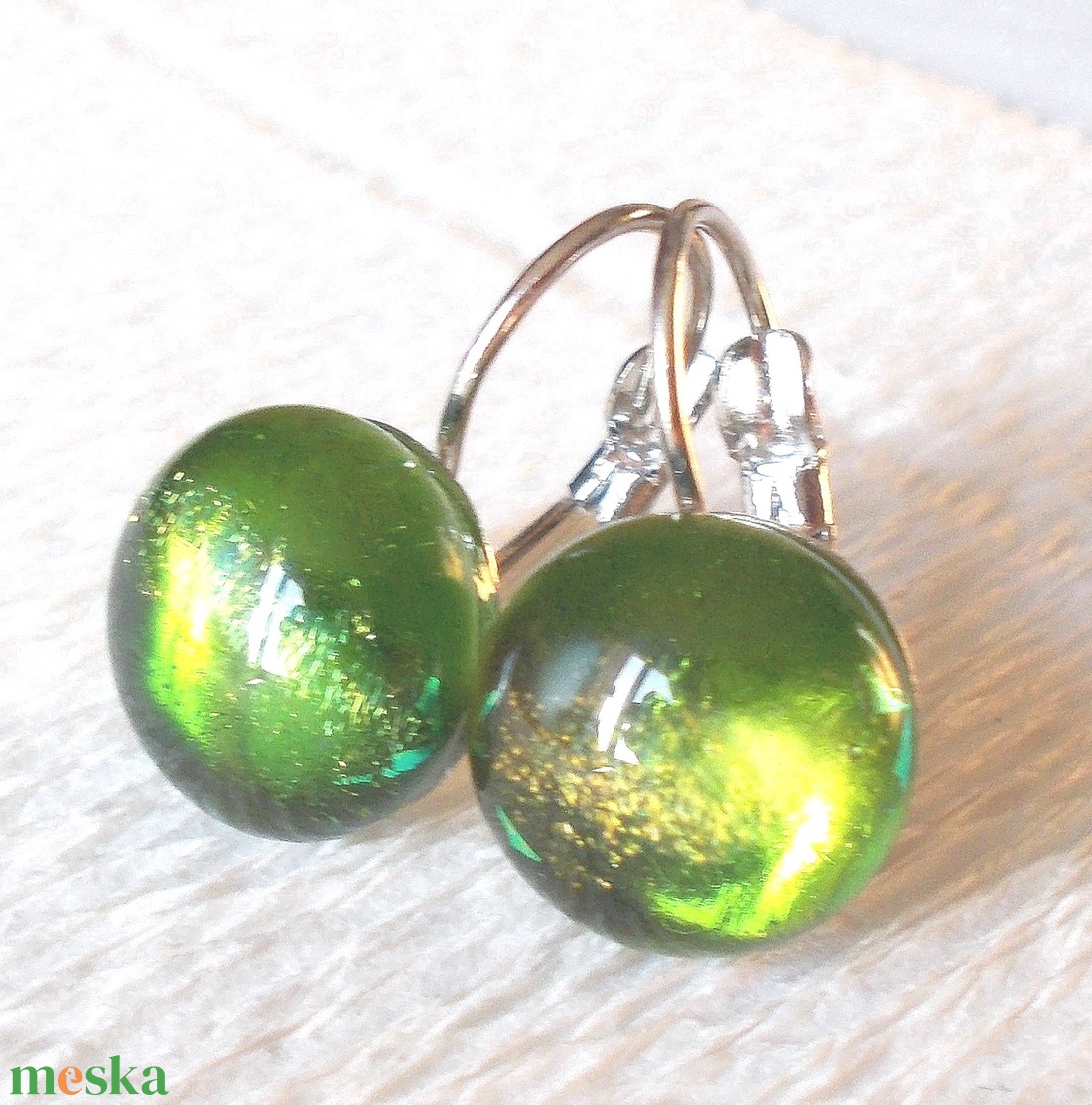 Zöld-arany  üveg fülbevaló  , ajándék  ballagásra, névnapra, születésnapra. -  - Meska.hu