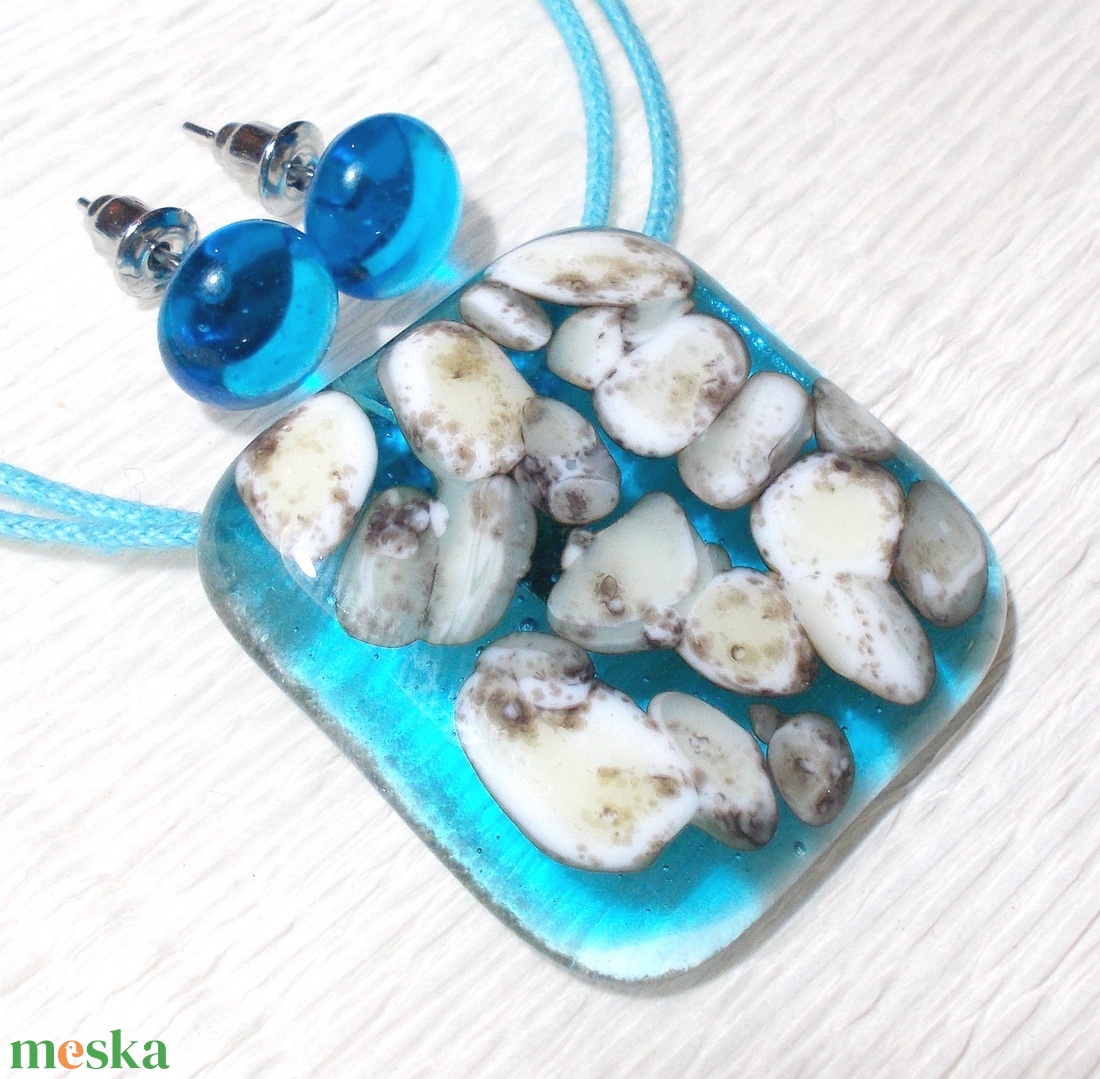 Kavicsos  türkiz üvegékszer szett, ajándék névnapra, születésnapra. - ékszer - ékszerszett - Meska.hu