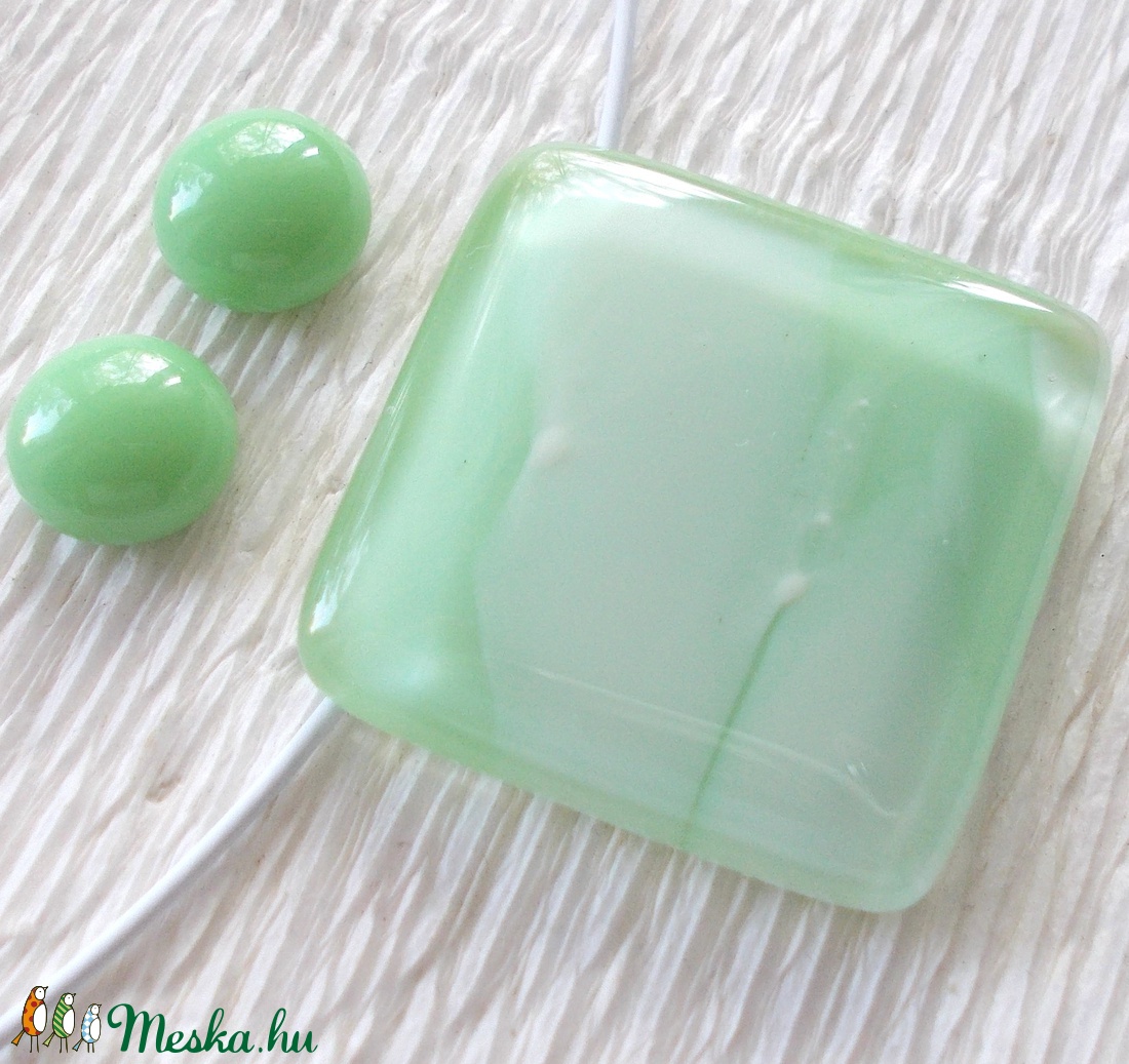 KÉSZLETKISÖPRÉS! Menta üvegékszer szett, ajándék óvónéniknek, tanító néniknek pedagógus napra. - ékszer - ékszerszett - Meska.hu KÉSZLETKISÖPRÉS! Menta üvegékszer szett, ajándék óvónéniknek, tanító néniknek pedagógus napra. - ékszer - ékszerszett - Meska.hu