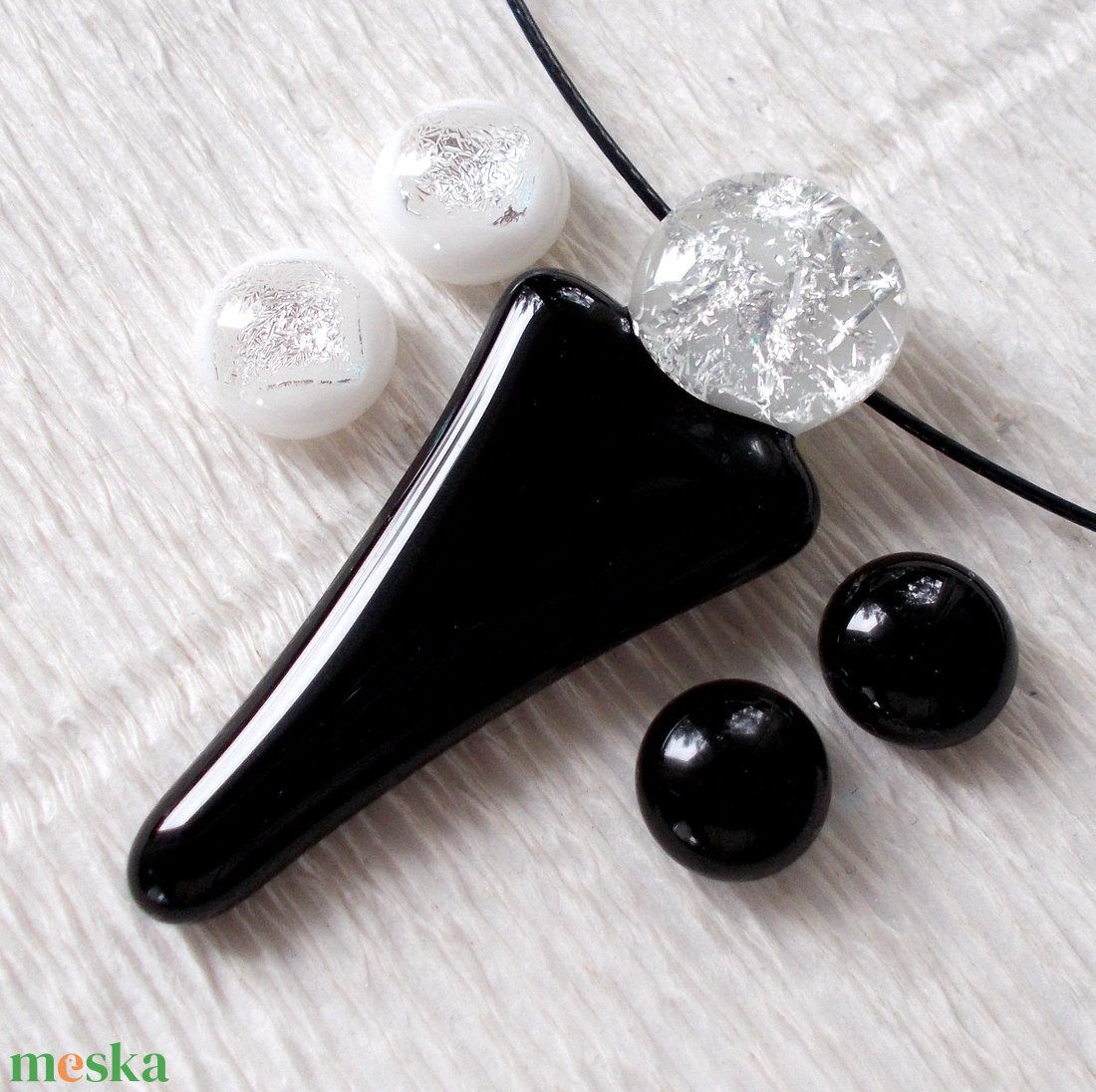 Ezüstös fáklya medál és két pár fülbevaló, karácsonyra, névnapra, születésnapra. -  - Meska.hu