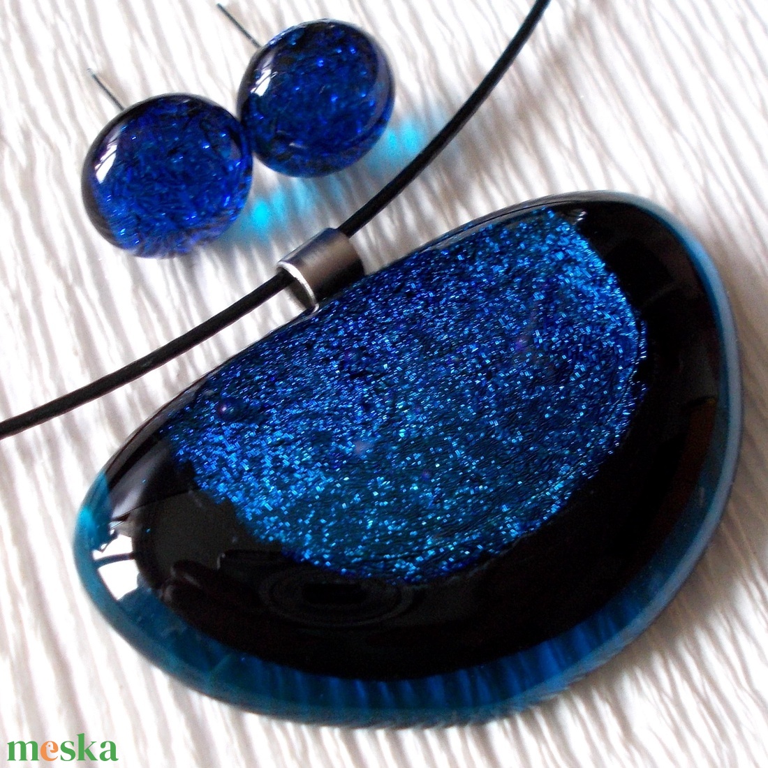 Kék félhold ékszerszett,  nyaklánc és fülbevaló,  ajándék  nőknek névnapra, születésnapra. - ékszer - ékszerszett - Meska.hu