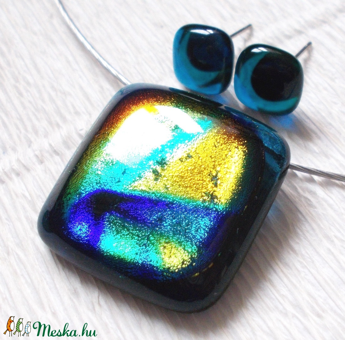 KÉSZLETKISÖPRÉS! Napfényes tenger dichroic ékszerszett, ajándék névnapra, születésnapra. - - Meska.hu KÉSZLETKISÖPRÉS! Napfényes tenger dichroic ékszerszett, ajándék névnapra, születésnapra. - - Meska.hu
