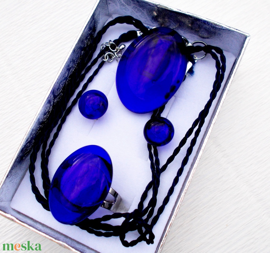NEMESACÉL! Királykék elegancia, nyaklánc, gyűrű és fülbevaló, ajándék   névnapra, születésnapra. - ékszer - ékszerszett - Meska.hu