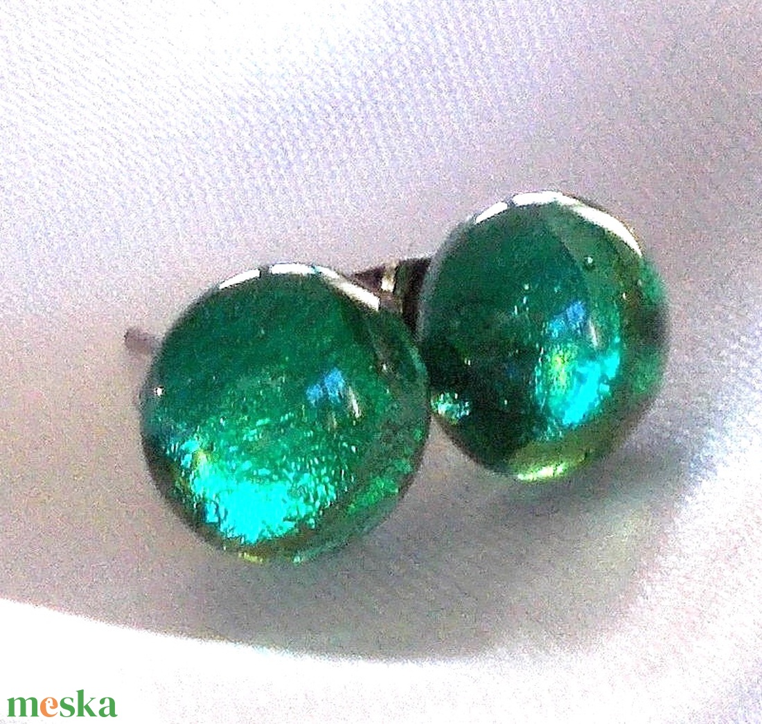 Smaragd dichroic stiftes fülbevaló, fülbevaló. - - Meska.hu Smaragd dichroic stiftes fülbevaló, fülbevaló. - - Meska.hu